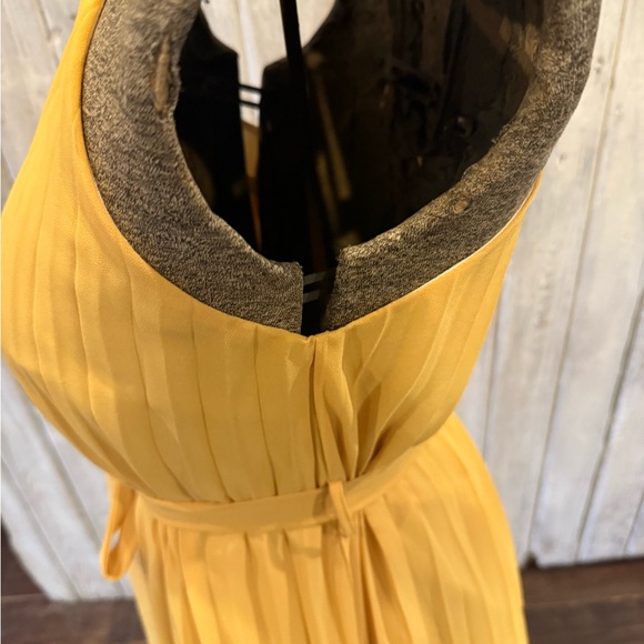 Ya Los Angeles Yellow, Gray, and Cream Layered Dress - Picture 5 of 10